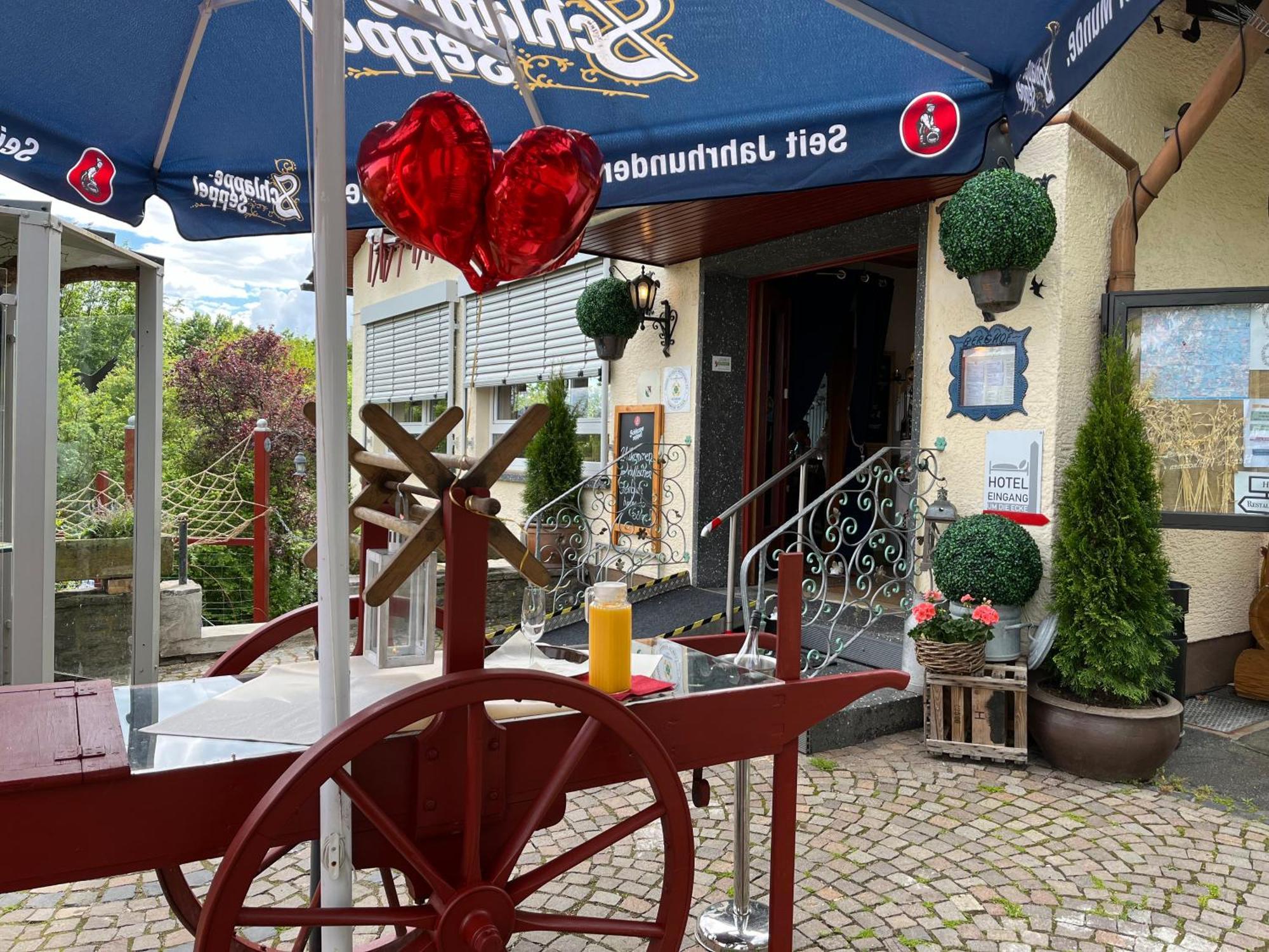 Hotel-Restaurant Berghof Johannesberg Esterno foto